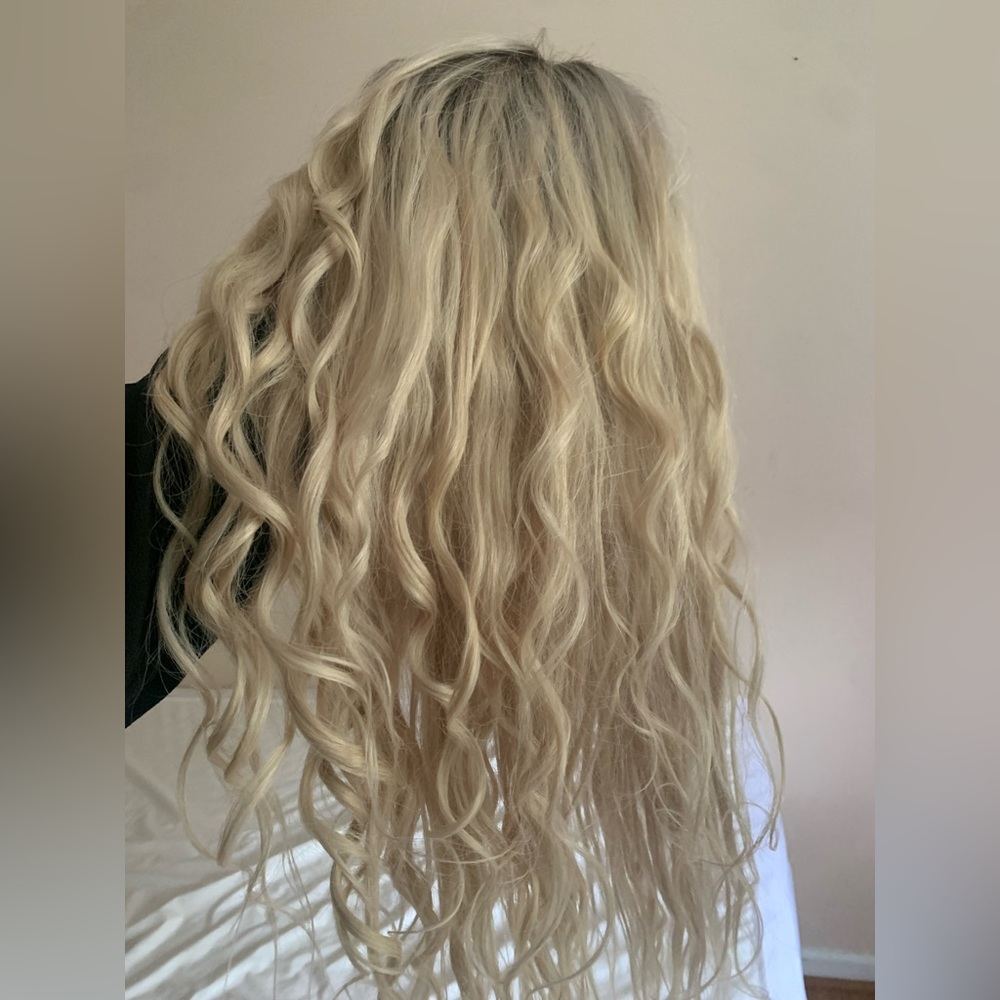 Bellami platinum blonde wig Fiona with brown roots. Worn very few times.